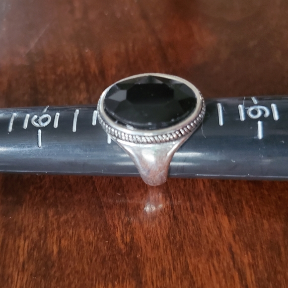 Sparkling CZ Black Stone Statement Ring Sz 8 - Picture 2 of 4